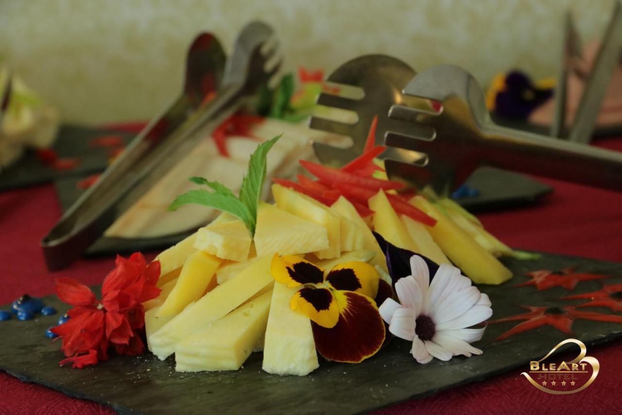 Hotel Bleart Shkallnur Экстерьер фото